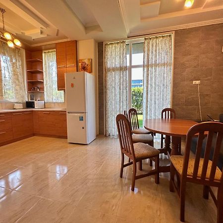 Apartments In Vip Classic Pantai Sunny Bagian luar foto